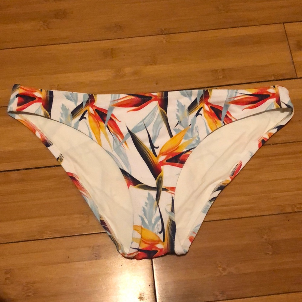 NWOT Lively Birds of Paradise Bikini Bottoms